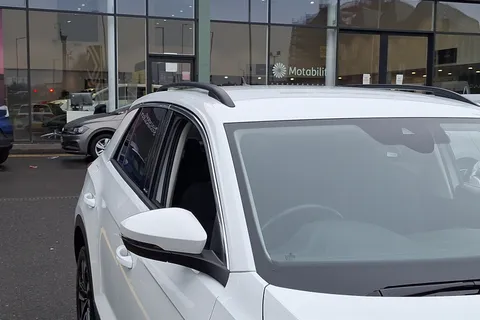 DU21HBP Volkswagen T-Roc 1.5 TSI EVO United 5dr DSG Thumbnail #27