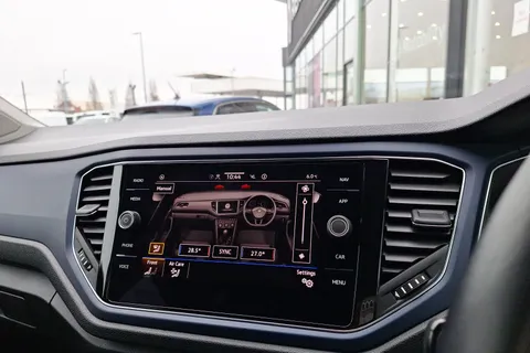 DU21HBP Volkswagen T-Roc 1.5 TSI EVO United 5dr DSG Thumbnail #37