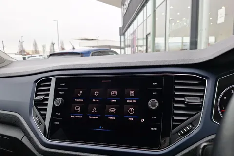 DU21HBP Volkswagen T-Roc 1.5 TSI EVO United 5dr DSG Thumbnail #38