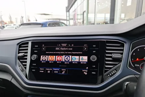 DU21HBP Volkswagen T-Roc 1.5 TSI EVO United 5dr DSG Thumbnail #40