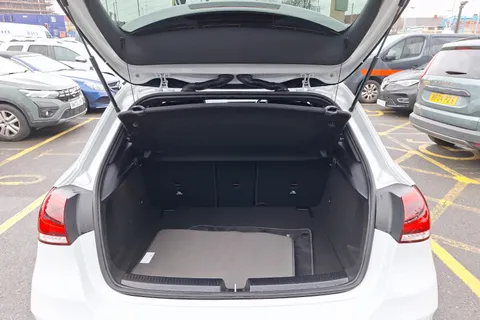 DX21RVZ Mercedes-Benz A-Class A180 AMG Line Executive 5dr Auto Thumbnail #20