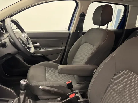 DY70GRU Dacia Duster 1.3 TCe 130 Comfort 5dr Thumbnail #13