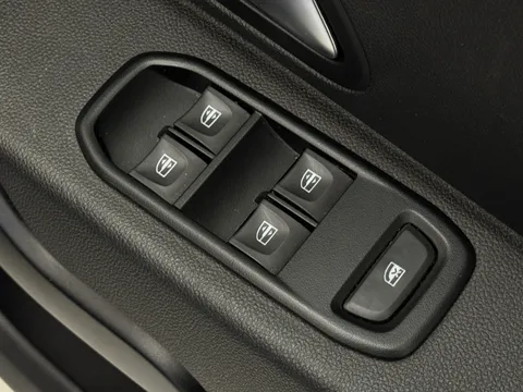 DY70GRU Dacia Duster 1.3 TCe 130 Comfort 5dr Thumbnail #20