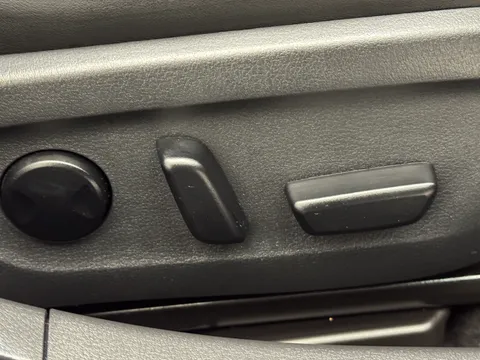 BX25WPT Mazda Mazda3 2.5 e-Skyactiv G MHEV [140] Takumi 5dr Auto Thumbnail #24