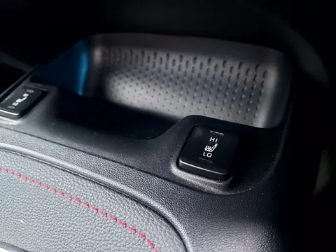 FG70GVD Toyota Corolla 2.0 VVT-i Hybrid Excel 5dr CVT Thumbnail #31