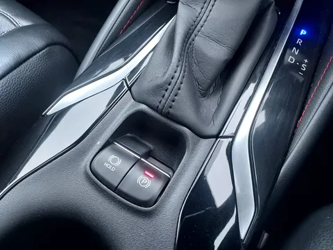 FG70GVD Toyota Corolla 2.0 VVT-i Hybrid Excel 5dr CVT Thumbnail #32