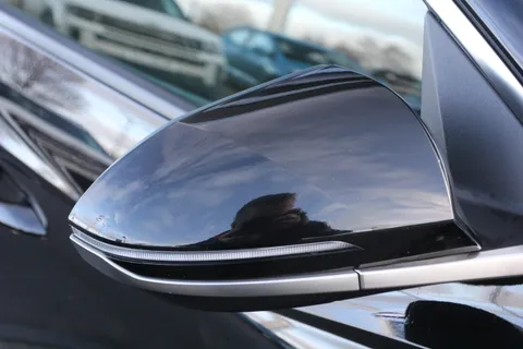 DG72MVJ Hyundai Tucson 1.6 TGDi Hybrid 230 Premium 5dr 2WD Auto Thumbnail #4