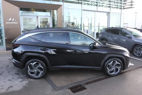 DG72MVJ Hyundai Tucson 1.6 TGDi Hybrid 230 Premium 5dr 2WD Auto Thumbnail #5