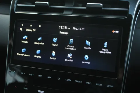 DG72MVJ Hyundai Tucson 1.6 TGDi Hybrid 230 Premium 5dr 2WD Auto Thumbnail #28