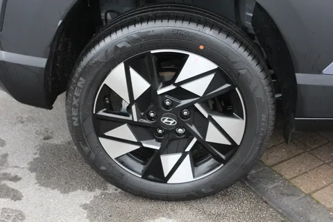 DG75VXT Hyundai Kona 1.6 Hybrid 138 Advance 5dr DCT Thumbnail #5