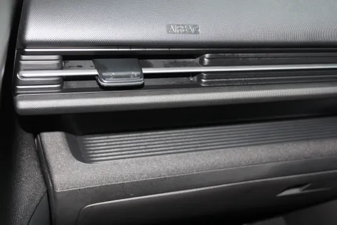 DG75VXT Hyundai Kona 1.6 Hybrid 138 Advance 5dr DCT Thumbnail #10