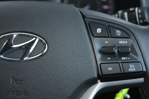 DV69VBZ Hyundai Tucson 1.6 GDi SE Nav 5dr 2WD Thumbnail #19