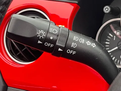 DE10HSC Mazda MX-5 1.8i 20th Anniversary 2dr Thumbnail #16