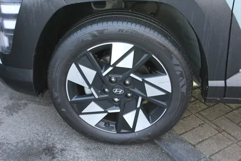 ME25ELV Hyundai Kona 1.6 Hybrid 129 Advance 5dr DCT Thumbnail #7