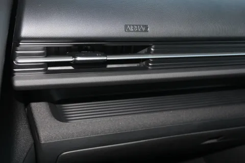 ME25ELV Hyundai Kona 1.6 Hybrid 129 Advance 5dr DCT Thumbnail #13