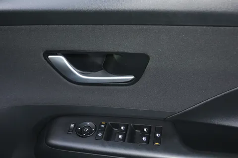 ME25ELV Hyundai Kona 1.6 Hybrid 129 Advance 5dr DCT Thumbnail #17