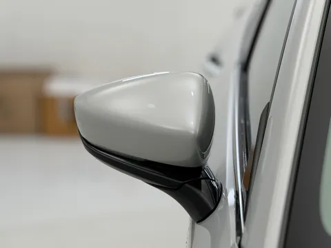 DV75OSX Mazda Cx-30 2.5 e-Skyactiv G MHEV [140] Exclusive-Line 5dr Thumbnail #38