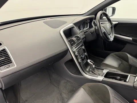 KY67KNO Volvo XC60 D5 [220] R DESIGN Nav 5dr AWD Geartronic Thumbnail #12