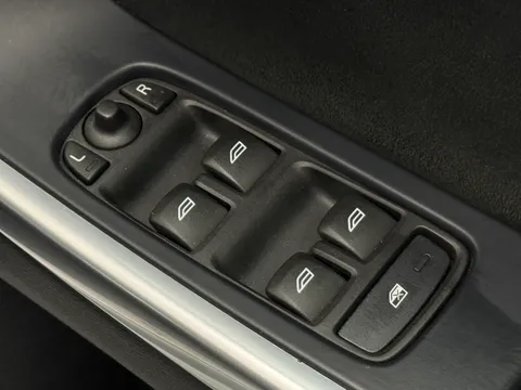 KY67KNO Volvo XC60 D5 [220] R DESIGN Nav 5dr AWD Geartronic Thumbnail #25