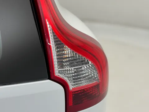 KY67KNO Volvo XC60 D5 [220] R DESIGN Nav 5dr AWD Geartronic Thumbnail #38