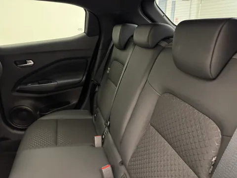 OW74HJN Nissan Juke 1.0 DiG-T N-Connecta 5dr Thumbnail #12