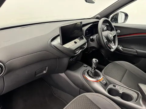 OW74HJN Nissan Juke 1.0 DiG-T N-Connecta 5dr Thumbnail #13