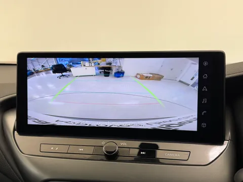 OW74HJN Nissan Juke 1.0 DiG-T N-Connecta 5dr Thumbnail #23