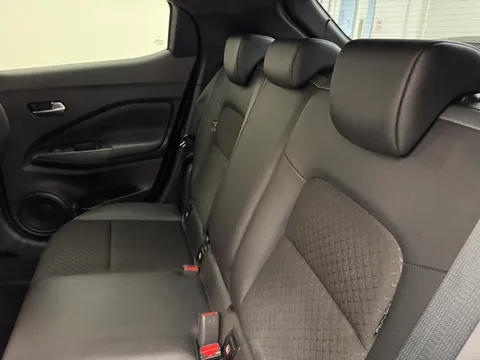 DY72SOH Nissan Juke 1.0 DiG-T 114 N-Connecta 5dr Thumbnail #12