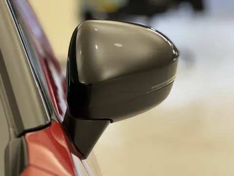 DY72SOH Nissan Juke 1.0 DiG-T 114 N-Connecta 5dr Thumbnail #31