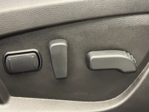 HN74TXA Renault ARKANA 1.6 E-Tech FHEV 145 Esprit Alpine 5dr Auto Thumbnail #15