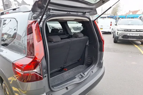 CJ24HYM Dacia Jogger 1.6 HEV Extreme 5dr Auto Thumbnail #19