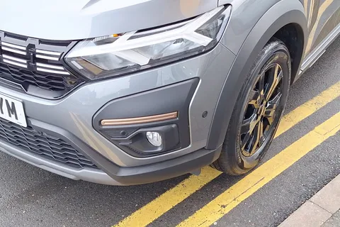 CJ24HYM Dacia Jogger 1.6 HEV Extreme 5dr Auto Thumbnail #31