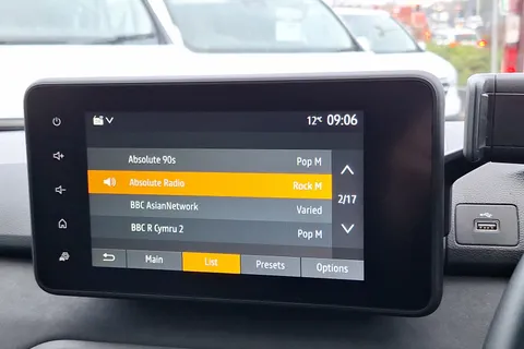 CJ24HYM Dacia Jogger 1.6 HEV Extreme 5dr Auto Thumbnail #37