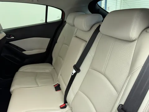 BJ18XDA Mazda Mazda3 2.0 165 Sport Nav 5dr Thumbnail #19