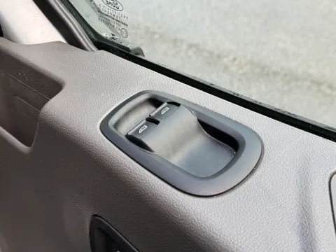 BP24CCF Ford Transit 2.0 EcoBlue 170ps H3 Limited Van Thumbnail #15