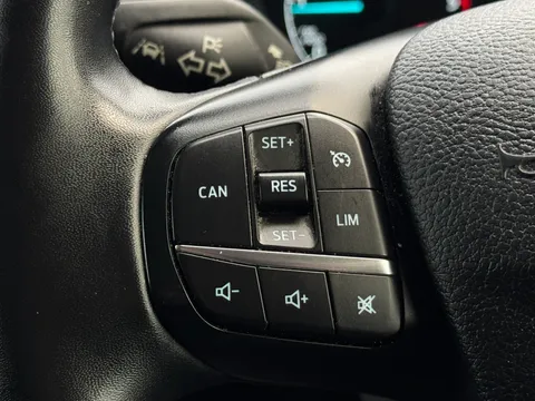 BP24CCF Ford Transit 2.0 EcoBlue 170ps H3 Limited Van Thumbnail #18