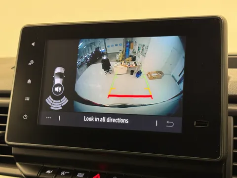 YK23ZJR Renault Trafic LL30 Blue dCi 170 Sport Van EDC Thumbnail #21