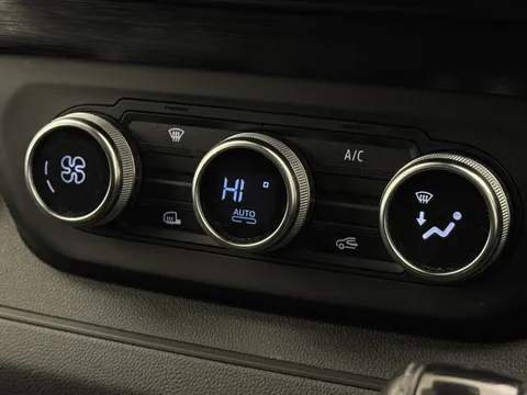 YK23ZJR Renault Trafic LL30 Blue dCi 170 Sport Van EDC Thumbnail #22