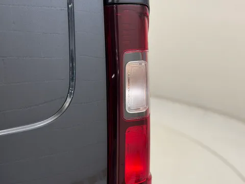 YK23ZJR Renault Trafic LL30 Blue dCi 170 Sport Van EDC Thumbnail #29