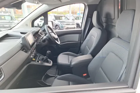 DP75FFS Nissan Townstar (Xfk1)  Thumbnail #10