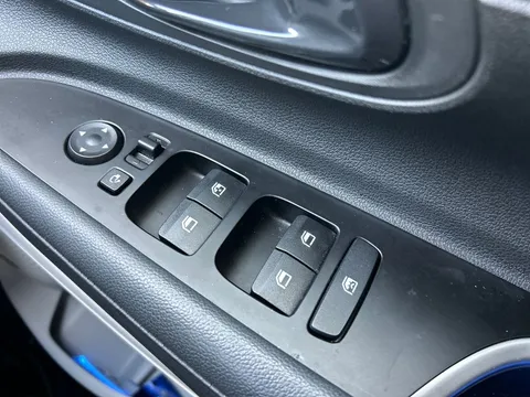 MT22RYU Hyundai i20 1.0T GDi 48V MHD Ultimate 5dr DCT Thumbnail #30