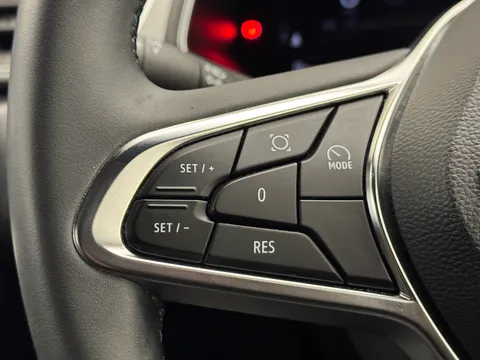 SC74KHP Renault Captur 1.0 TCE 90 Techno 5dr Thumbnail #19