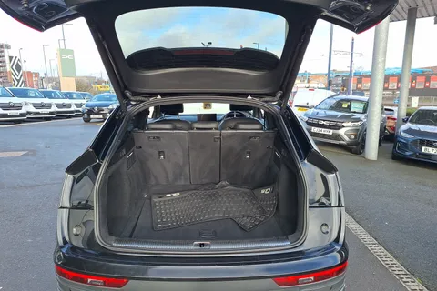 DL71XZA Audi Q5 45 TFSI Quattro S Line 5dr S Tronic Thumbnail #19