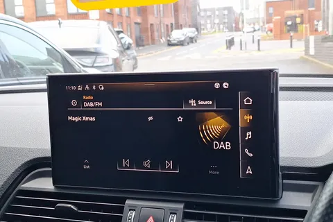 DL71XZA Audi Q5 45 TFSI Quattro S Line 5dr S Tronic Thumbnail #36