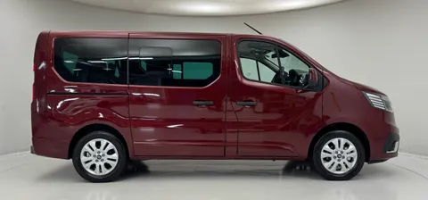 DS75FNO Renault Trafic Sl28 Extra Blue Dc  Thumbnail #4