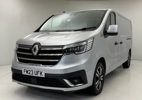 FM23UFK Renault Trafic LL30 Blue dCi 150 Sport+ Van Thumbnail #3