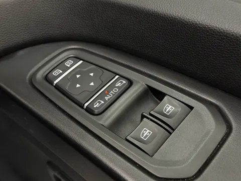 FM23UFK Renault Trafic LL30 Blue dCi 150 Sport+ Van Thumbnail #15