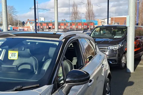 HV21YTH Renault Captur 1.0 TCE 90 S Edition 5dr Thumbnail #17