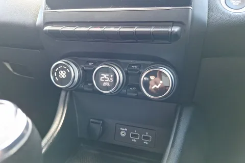 HV21YTH Renault Captur 1.0 TCE 90 S Edition 5dr Thumbnail #28