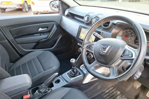 DL22MPV Dacia Duster 1.3 TCe 130 Prestige 5dr Thumbnail #13